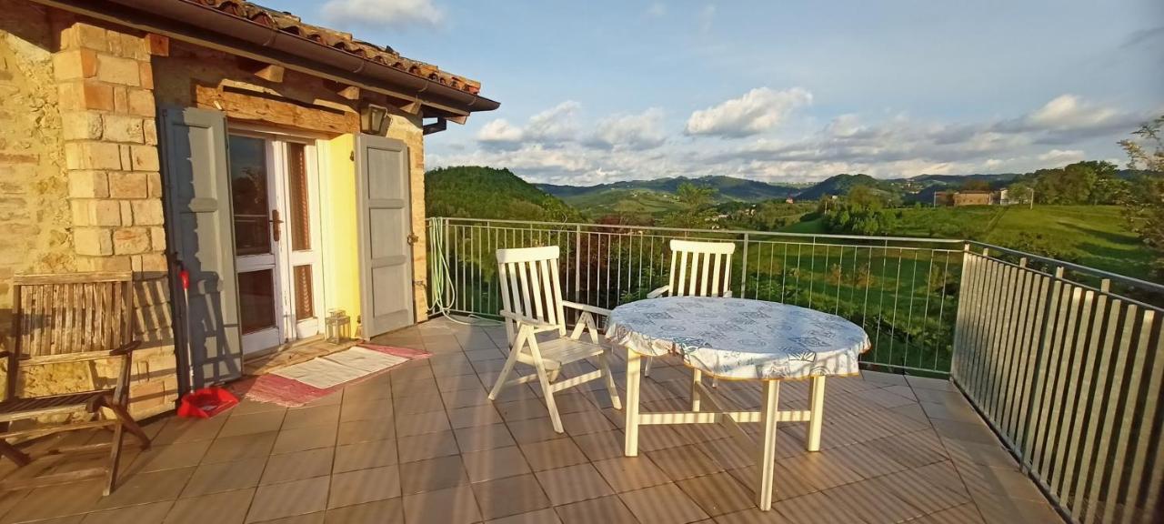 La Terrazza In Collina Apartment Monte Orsello Luaran gambar